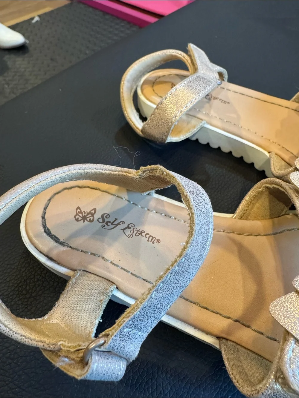 Toddler girls shimmer sandals sz 11M
